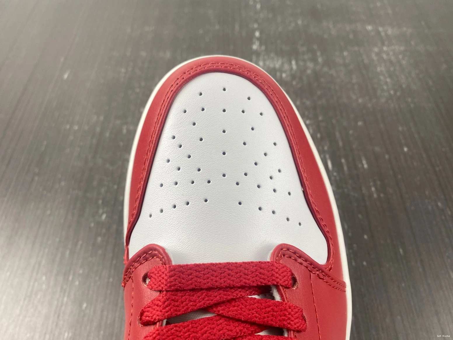 DC0774-160 Black Low 1 (Women's) - Reverse Jordan Toe 0125